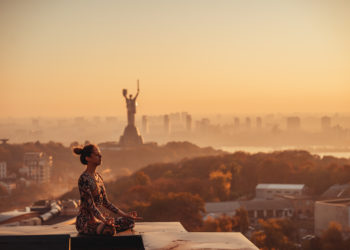 Curso para Formação de Instrutoras(es) em Hatha Yoga – Turma 2021