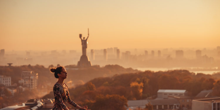 Curso para Formação de Instrutoras(es) em Hatha Yoga – Turma 2021