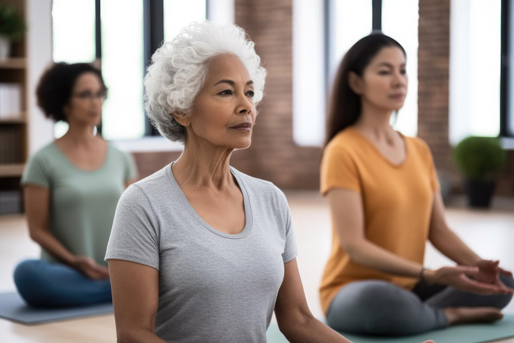 Benefícios da Yoga para os idosos - Rosana Yoga